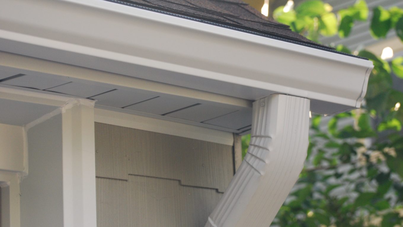 why-should-you-buy-aluminum-gutters-1360x765